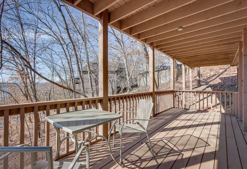Osage Beach Home: Screened Porch, Resort Amenities