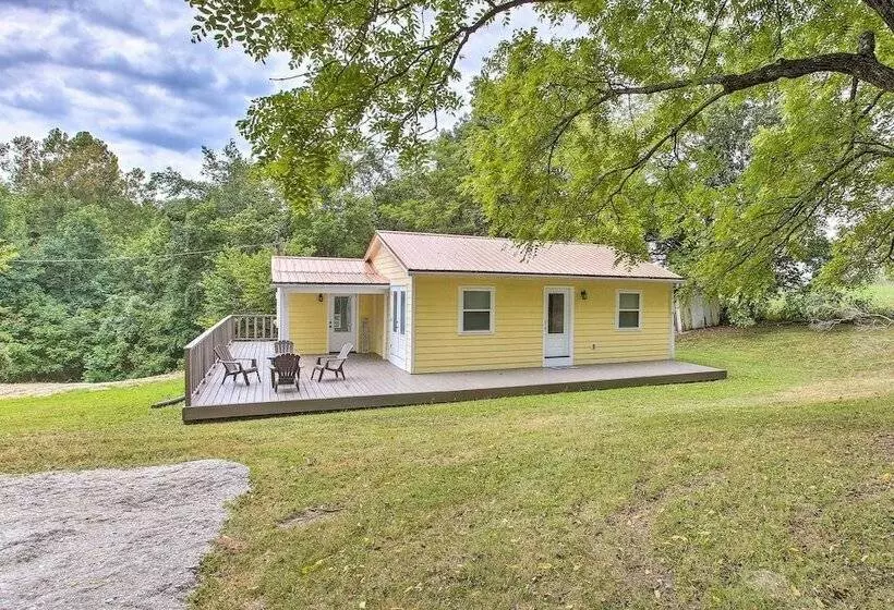 Peaceful Gainesboro Retreat W/ Deck & Yard!