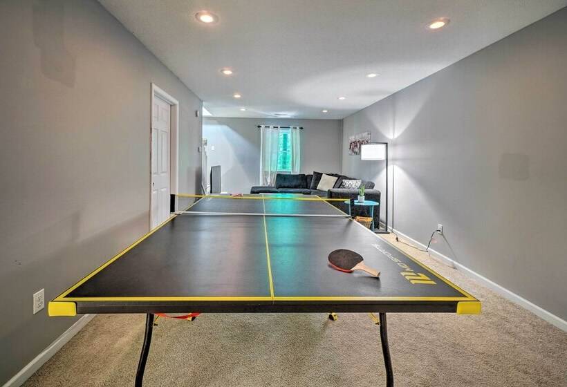 Peaceful Sevierville Home W/ Private Hot Tub!