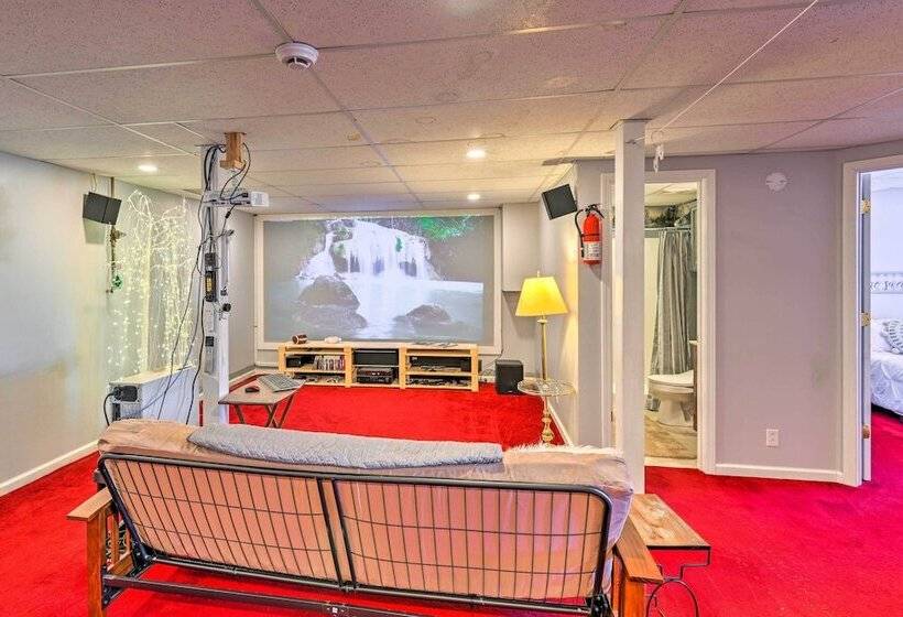 Pet Friendly Clarksville Home W/ Backyard!