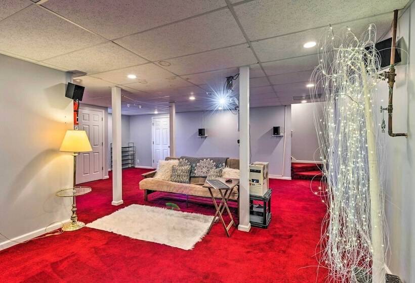 Pet Friendly Clarksville Home W/ Backyard!