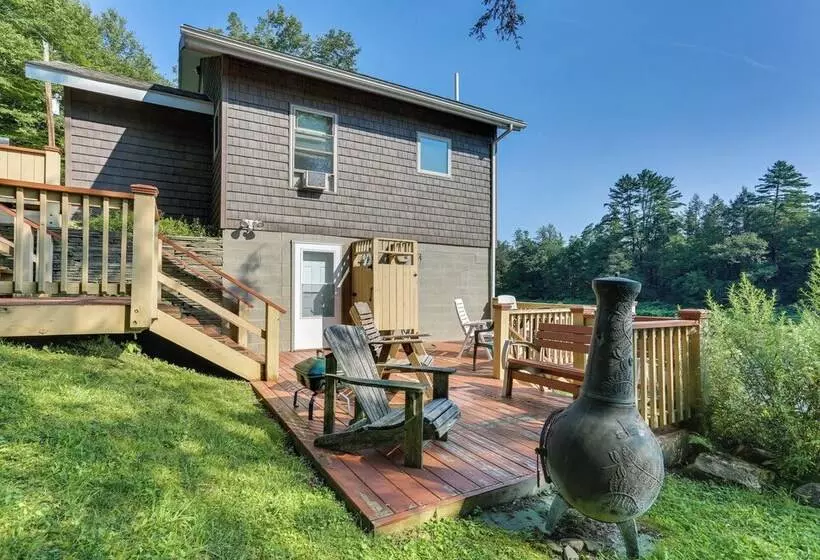 Pet Friendly Hancock Home On The Delaware River!