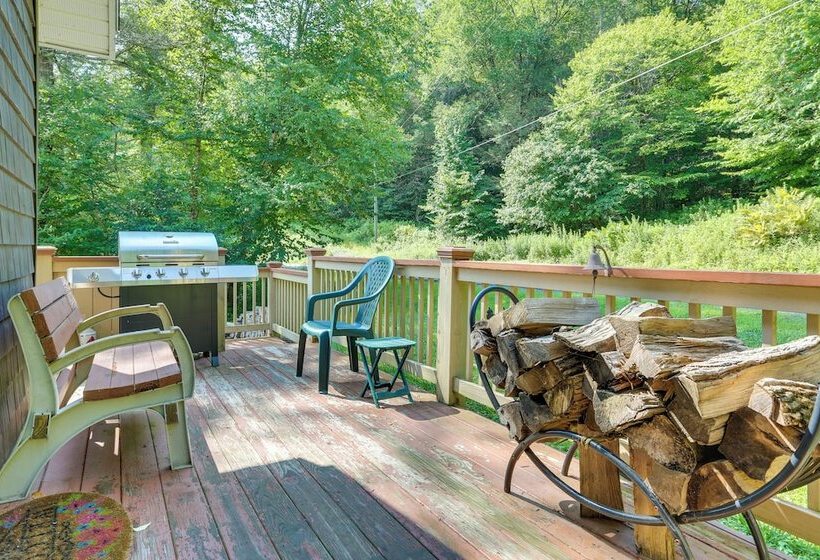 Pet Friendly Hancock Home On The Delaware River!