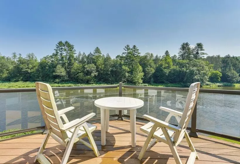 Pet Friendly Hancock Home On The Delaware River!