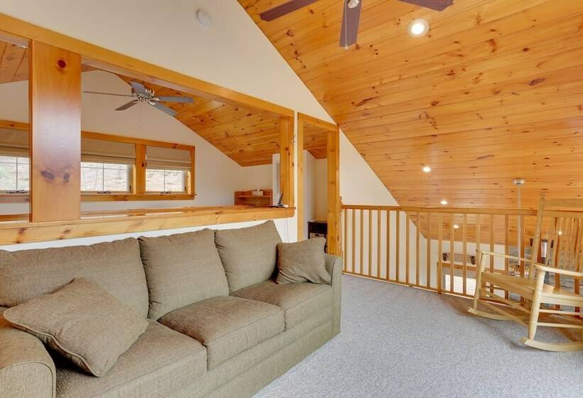 Pet Friendly Hancock Home On The Delaware River!