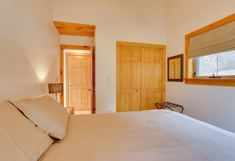 Pet Friendly Hancock Home On The Delaware River!