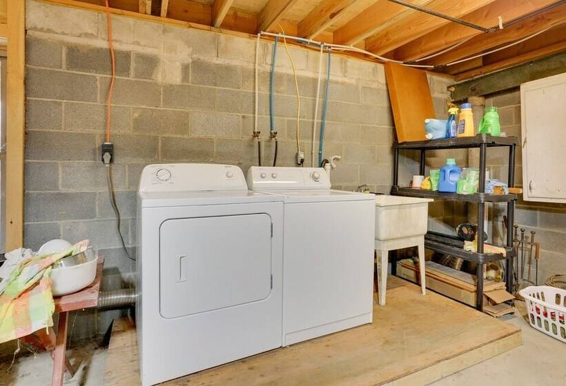 Pet Friendly Hancock Home On The Delaware River!