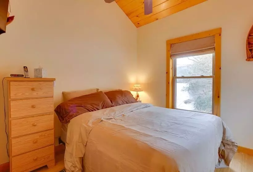 Pet Friendly Hancock Home On The Delaware River!