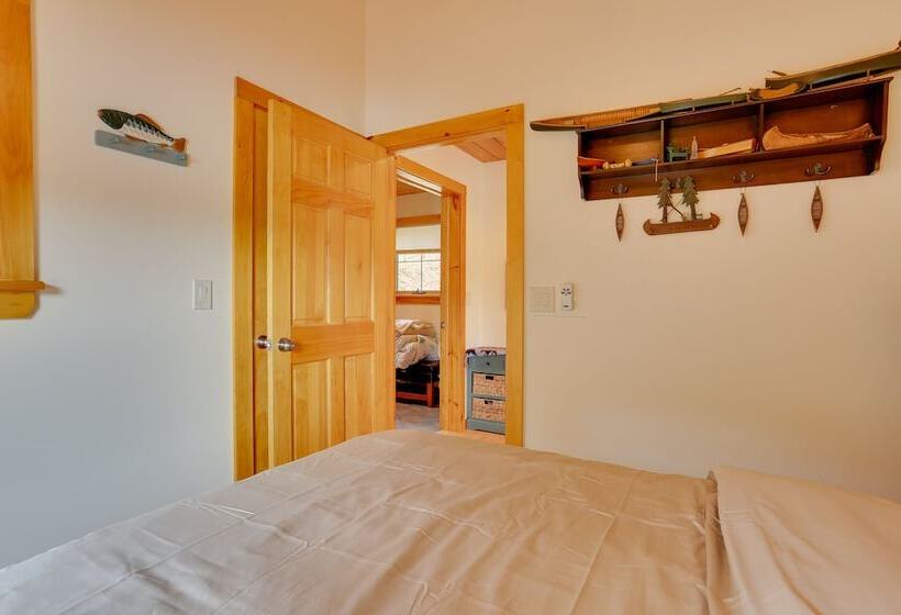 Pet Friendly Hancock Home On The Delaware River!