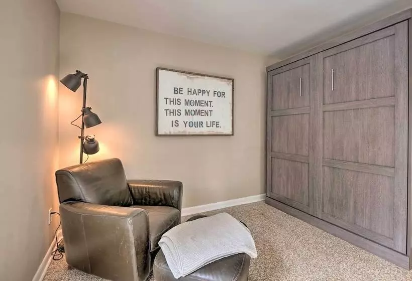 Pet Friendly Waterfront Home   2 Mi To Beach!