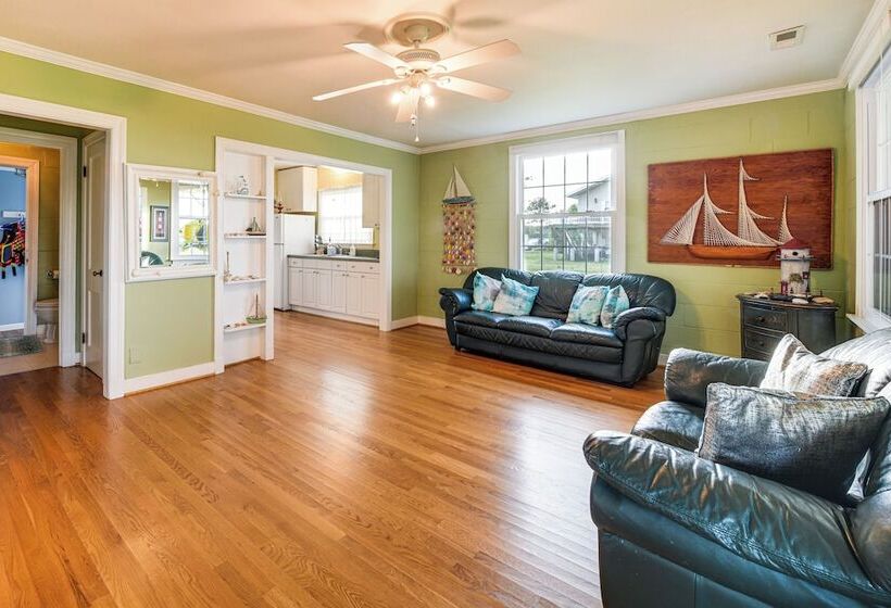 Potomac Waterfront Retreat W/ Dock & Kayaks