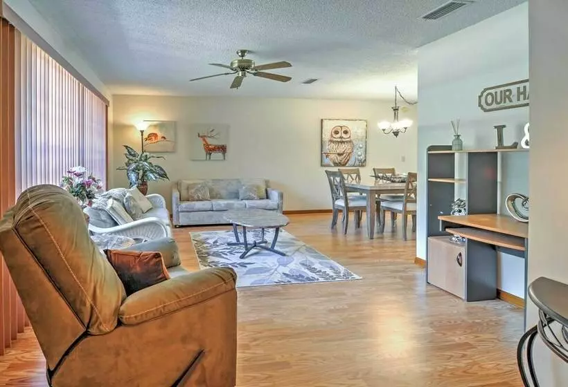 Pristine Spring Hill House W/ Private Pool & Lanai