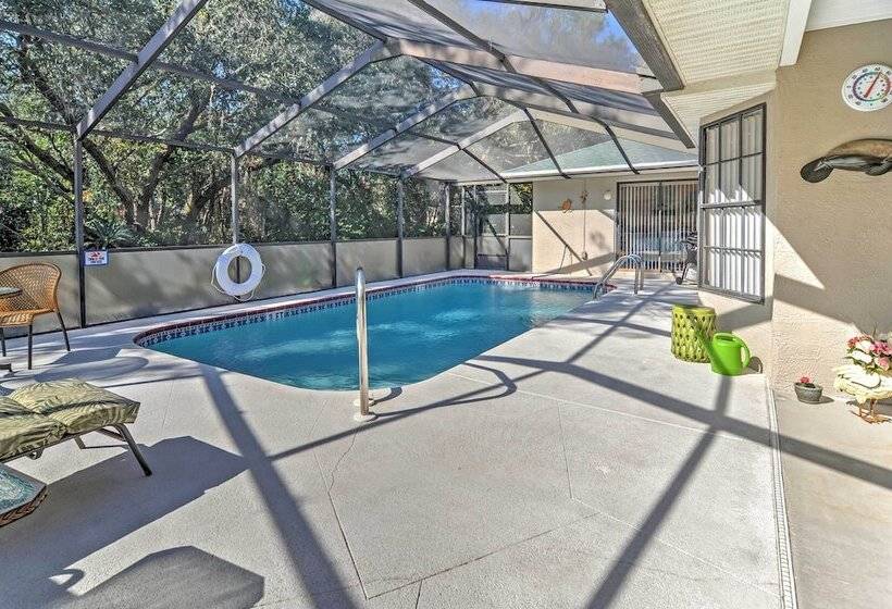 Pristine Spring Hill House W/ Private Pool & Lanai