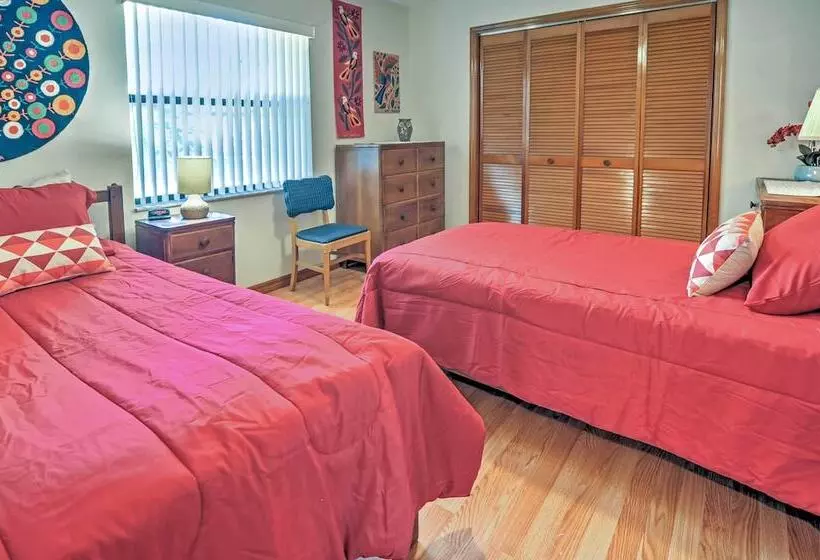 Pristine Spring Hill House W/ Private Pool & Lanai