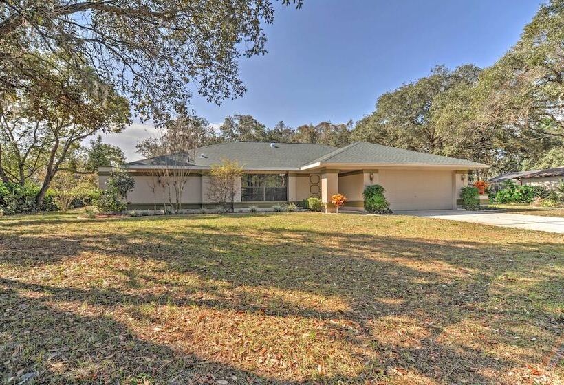 Pristine Spring Hill House W/ Private Pool & Lanai