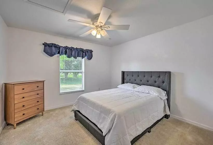 Ranch Style Lehigh Acres House With Big Backyard!