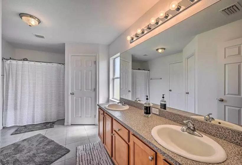 Ranch Style Lehigh Acres House With Big Backyard!