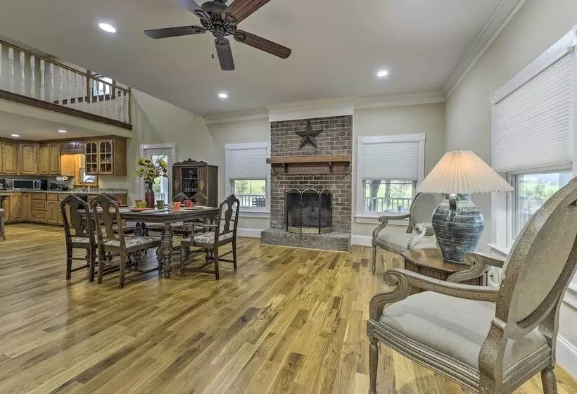 Remodeled Pittsboro Farmhouse Sitting On 220 Acres