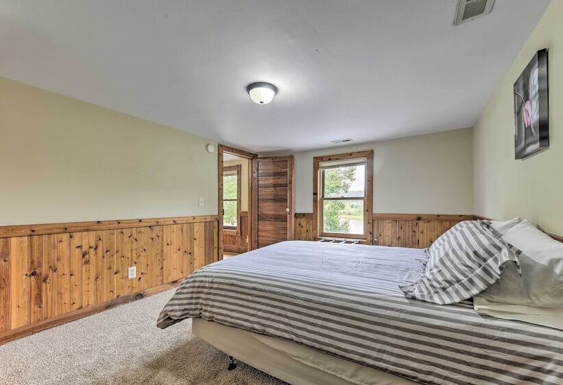 Remodeled Pittsboro Farmhouse Sitting On 220 Acres