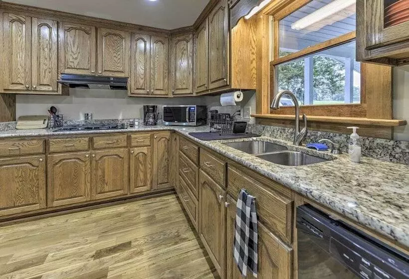 Remodeled Pittsboro Farmhouse Sitting On 220 Acres