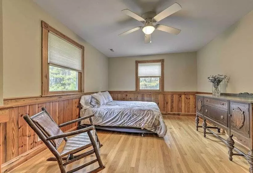 Remodeled Pittsboro Farmhouse Sitting On 220 Acres