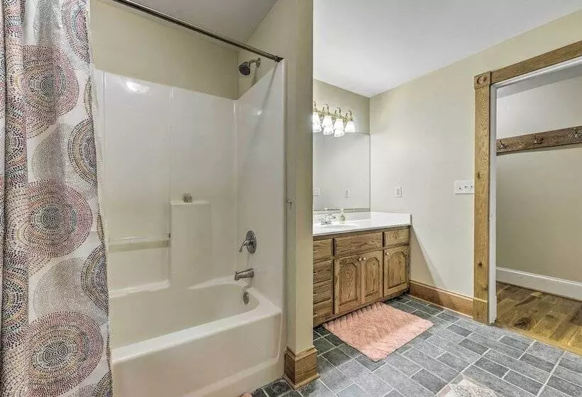 Remodeled Pittsboro Farmhouse Sitting On 220 Acres