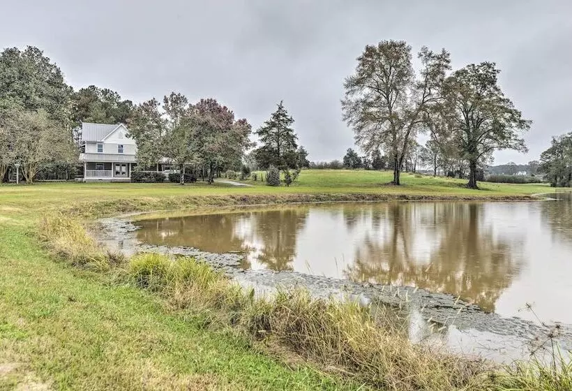 Remodeled Pittsboro Farmhouse Sitting On 220 Acres