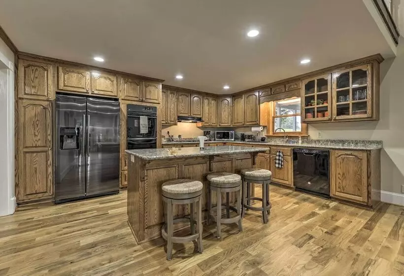 Remodeled Pittsboro Farmhouse Sitting On 220 Acres