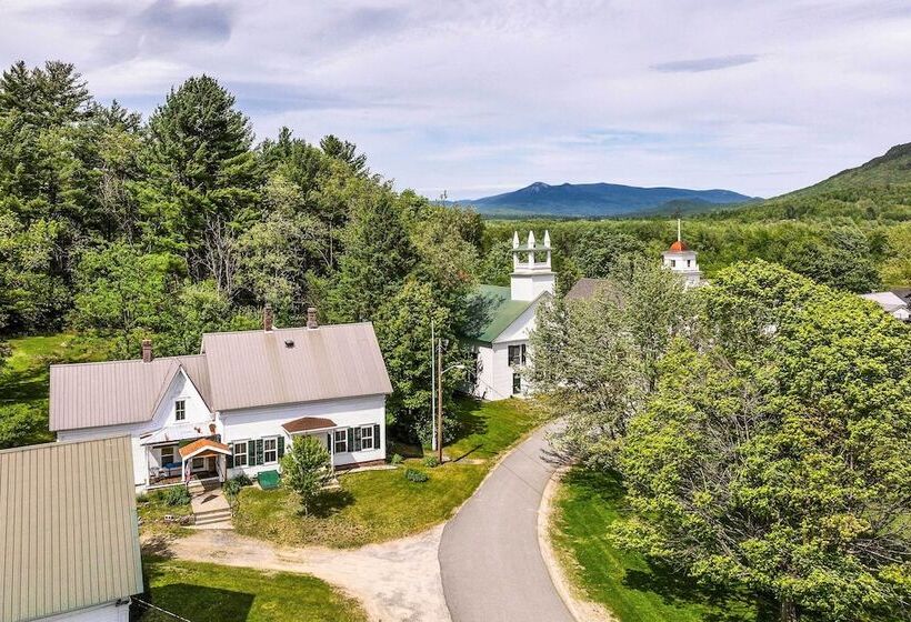 Rustic & Historic Guildhall Farmhouse W/ Fire Pit!