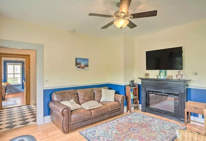 Rustic & Historic Guildhall Farmhouse W/ Fire Pit!