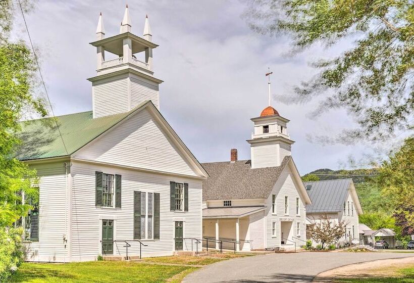 Rustic & Historic Guildhall Farmhouse W/ Fire Pit!
