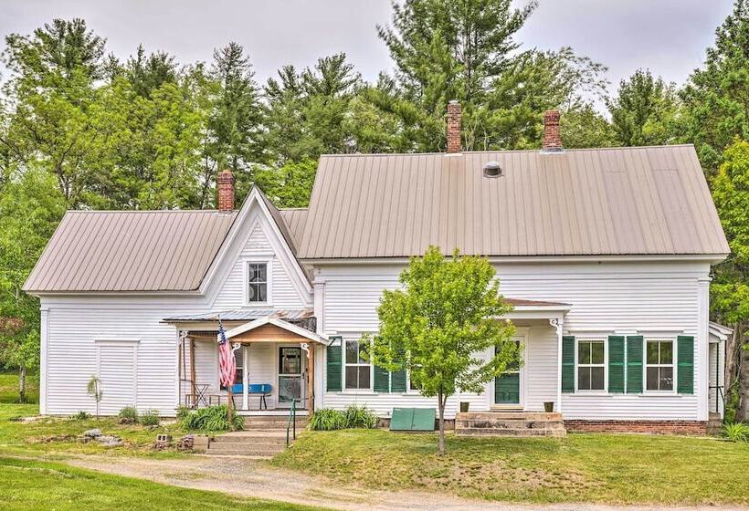 Rustic & Historic Guildhall Farmhouse W/ Fire Pit!