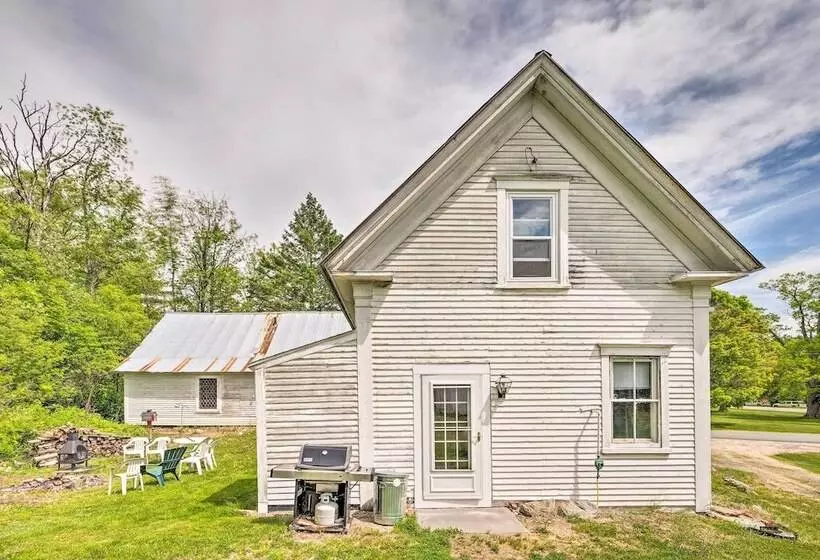 Rustic & Historic Guildhall Farmhouse W/ Fire Pit!