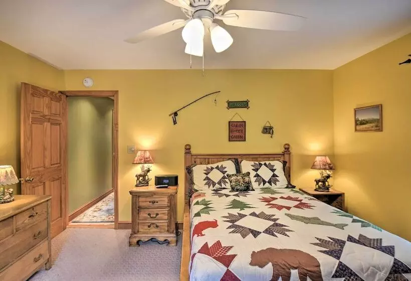 Scenic Little Ossipee Lake Retreat W/ Grill!