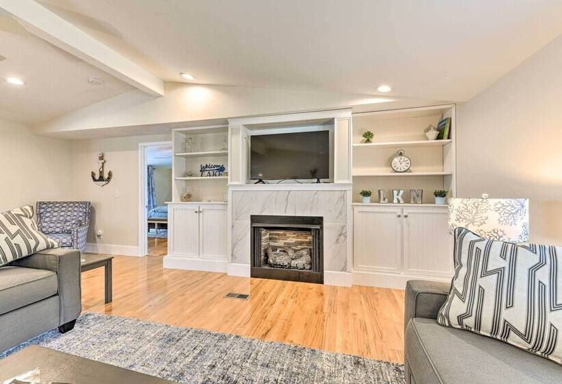 Skipper S Lighthouse  Retreat On Lake Norman