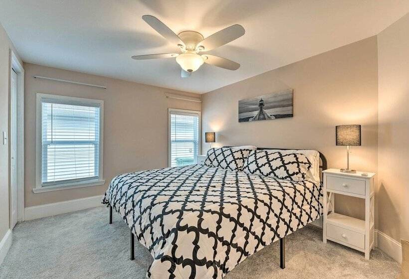 Skipper S Lighthouse  Retreat On Lake Norman