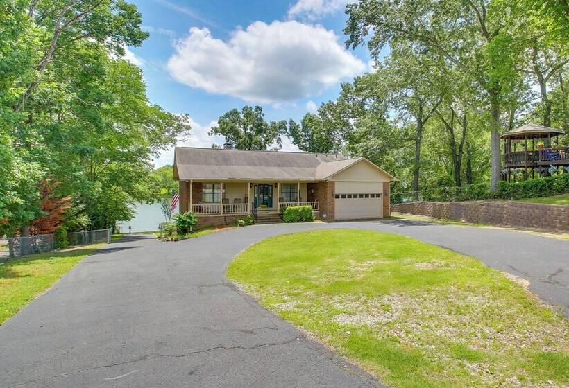 Spacious Hot Springs Oasis On Lake Hamilton!