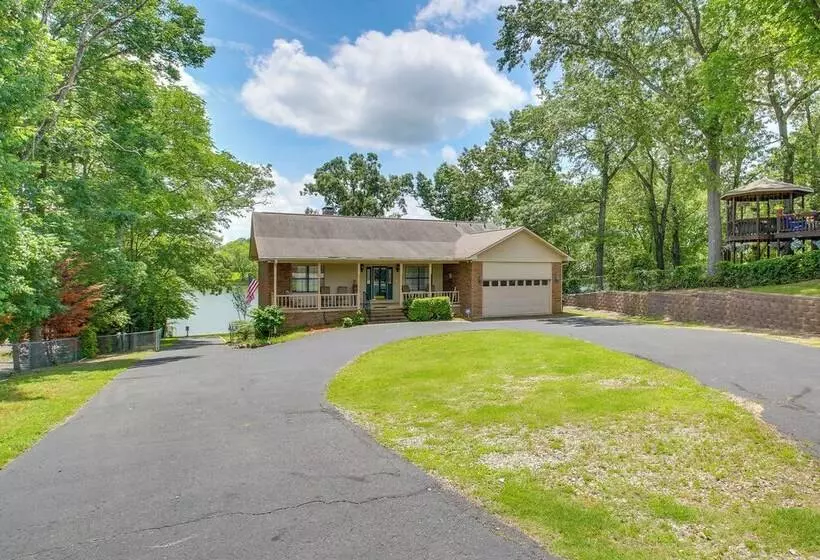 Spacious Hot Springs Oasis On Lake Hamilton!