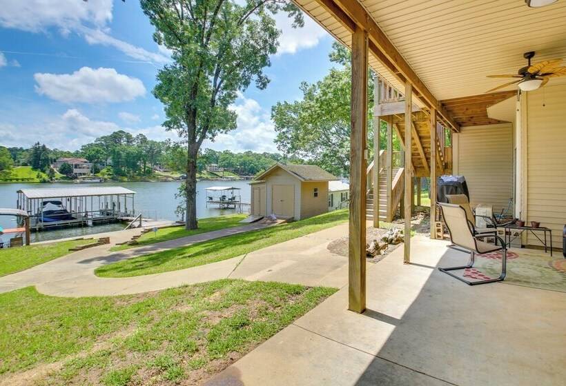 Spacious Hot Springs Oasis On Lake Hamilton!