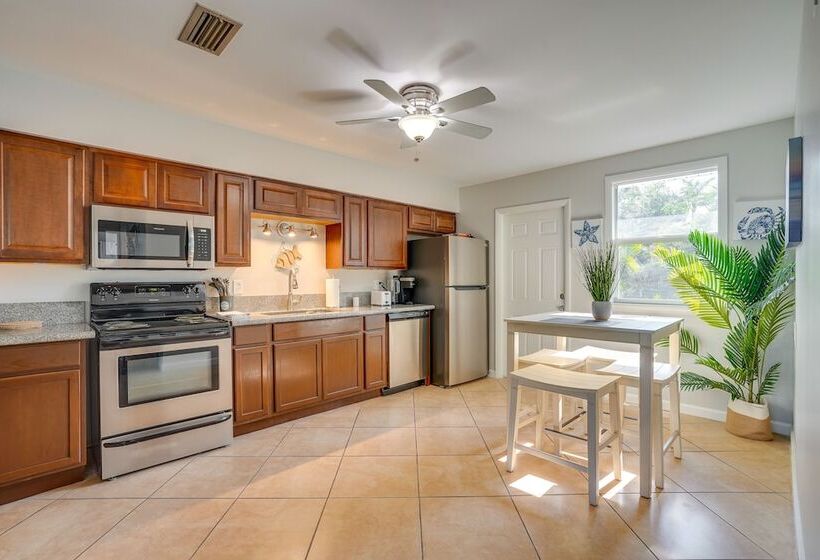 Stunning Bonita Springs Home On The Canal!