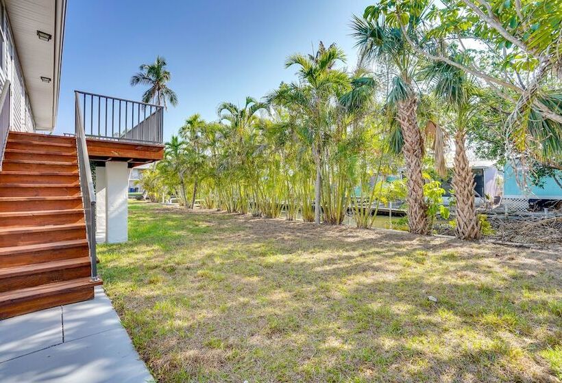 Stunning Bonita Springs Home On The Canal!