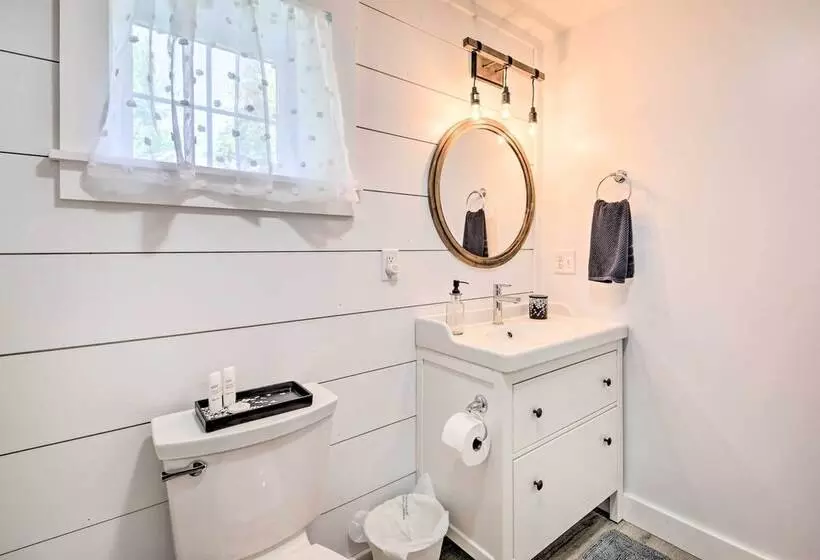 Sunny Stockton Springs Home < 1 Mi To Beach!