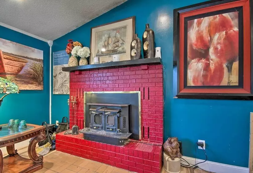 Lake Views: Waterfront Sunrise Beach Home!