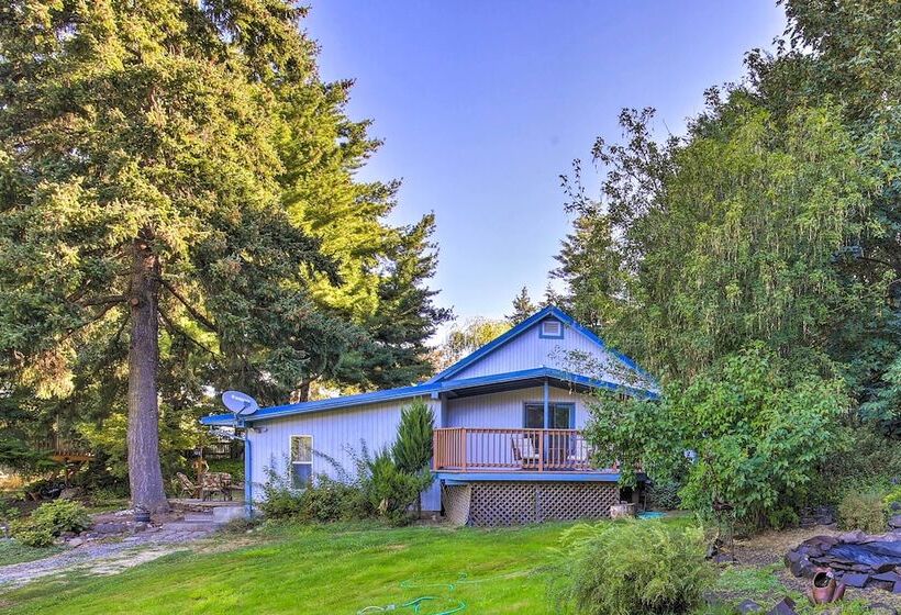 The Fusion Retreat On 4 Acres: Hike On Site!