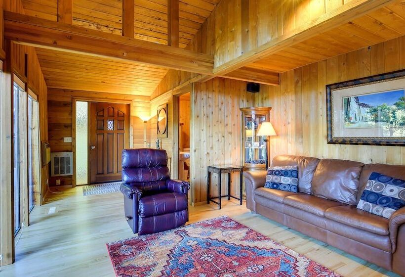 The Fusion Retreat On 4 Acres: Hike On Site!