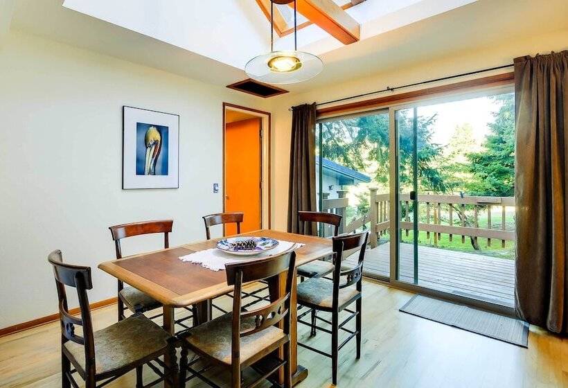 The Fusion Retreat On 4 Acres: Hike On Site!