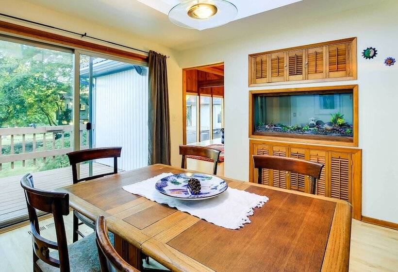 The Fusion Retreat On 4 Acres: Hike On Site!