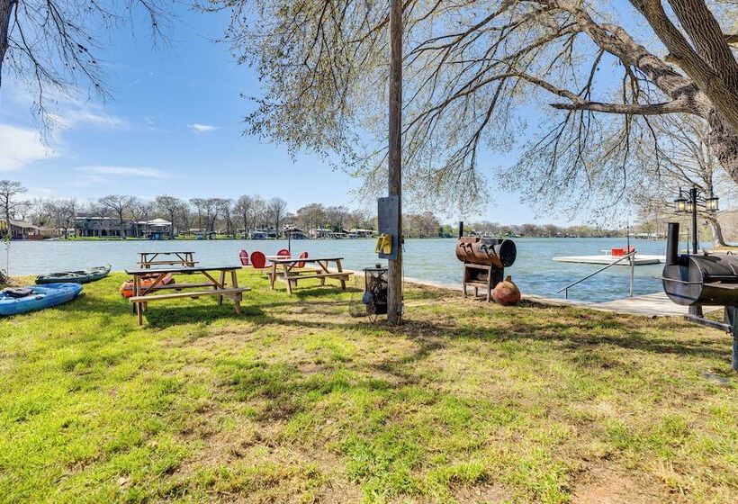 Waterfront Studio W/ Fire Pit On Lake Dunlap!