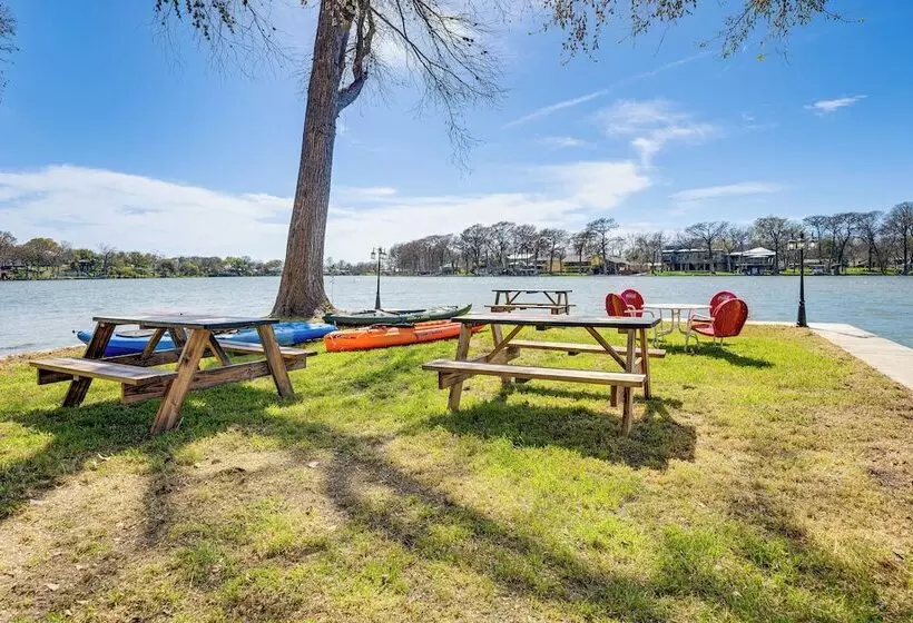 Waterfront Studio W/ Fire Pit On Lake Dunlap!