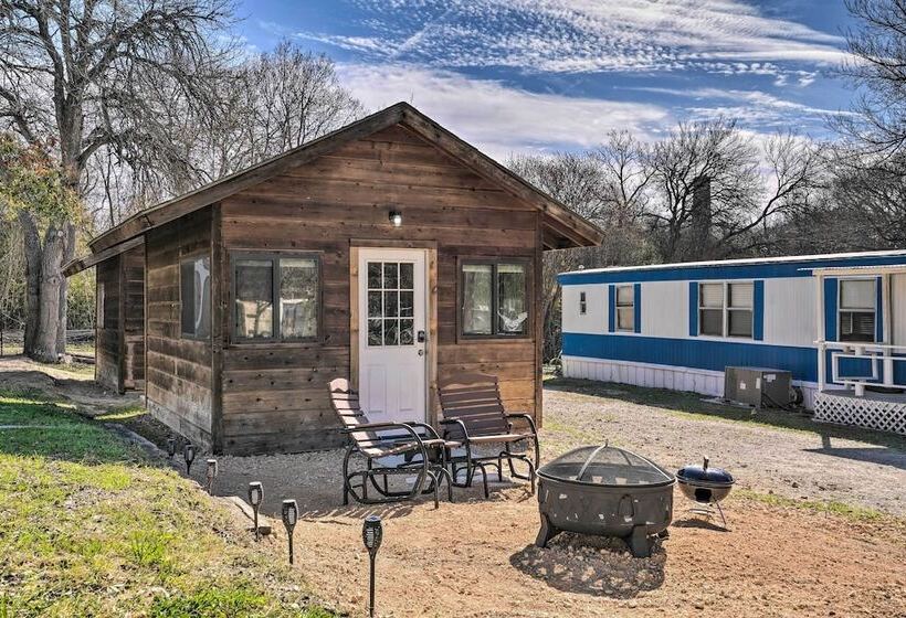 Waterfront Studio W/ Fire Pit On Lake Dunlap!